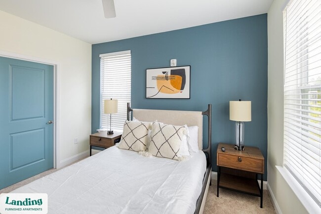 Building Photo - 135 Dresser Ln