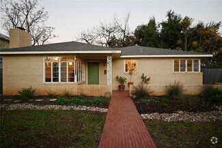 Building Photo - 205 N Ave A