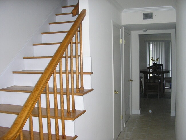 Building Photo - 4821 Avron Blvd