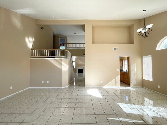 Building Photo - 2042 Angel Falls Dr