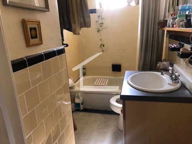 Foto del edificio - Large 1 bed unit in the heart of Oak Squar...