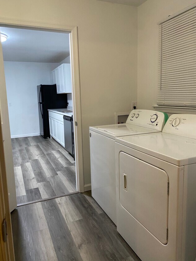 Foto del edificio - 148 Shamrock Dr