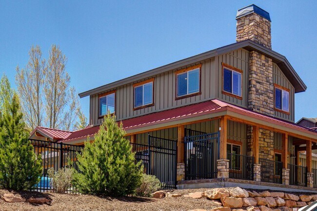 Building Photo - COZY BEAR HOLLOW VILLAGE - SUMMER RENTAL
