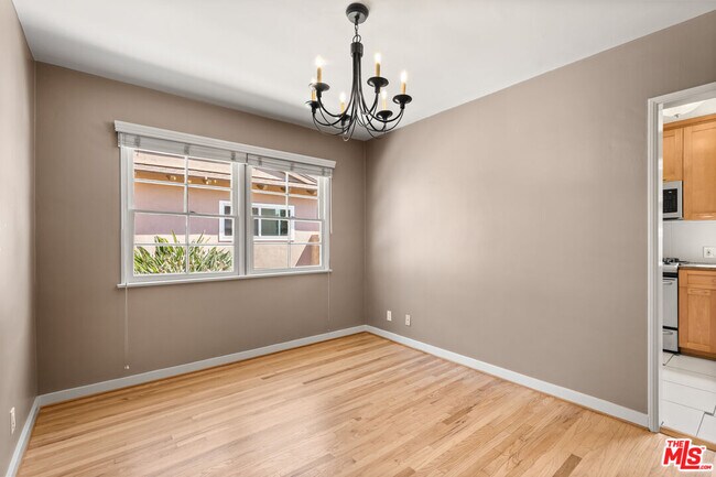Foto del edificio - 6542 W 80th Pl