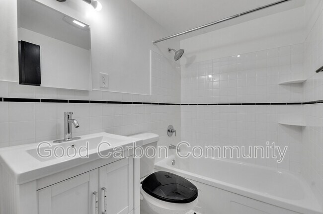 Building Photo - 111 Porter Ave