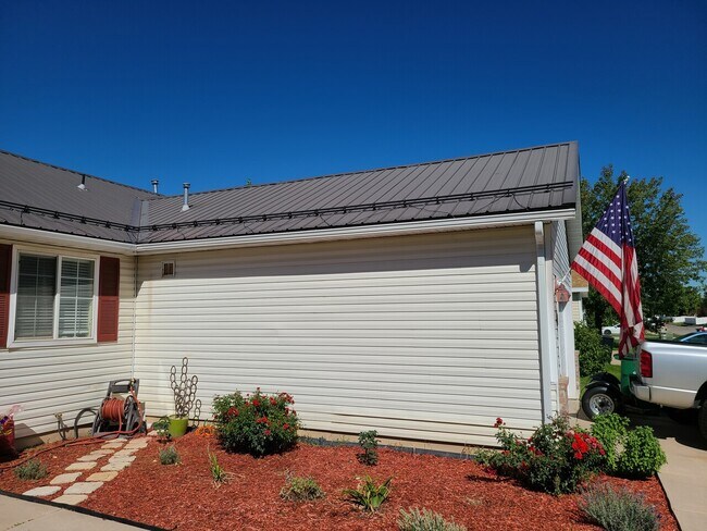 Building Photo - 440 S Christine Way, Kaysville, UT 84037