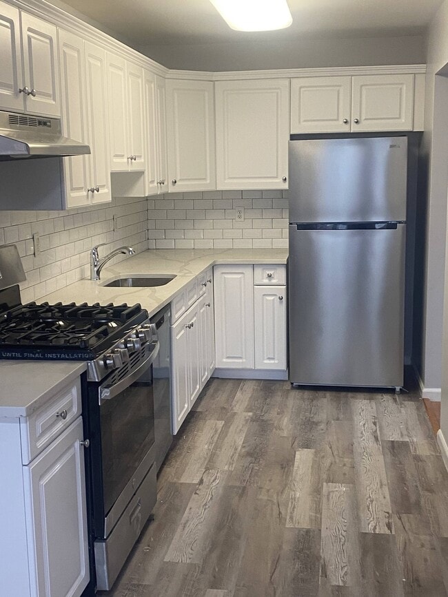 Foto del edificio - 62 Anderson Ave