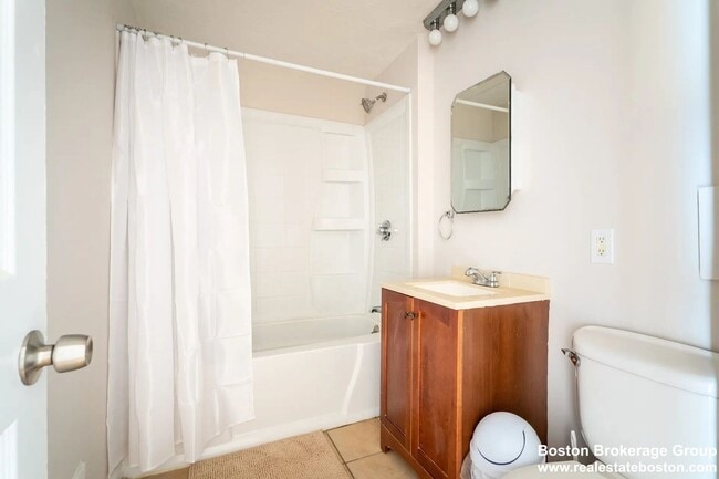 Photo - Hip 3 bed 1 bath House