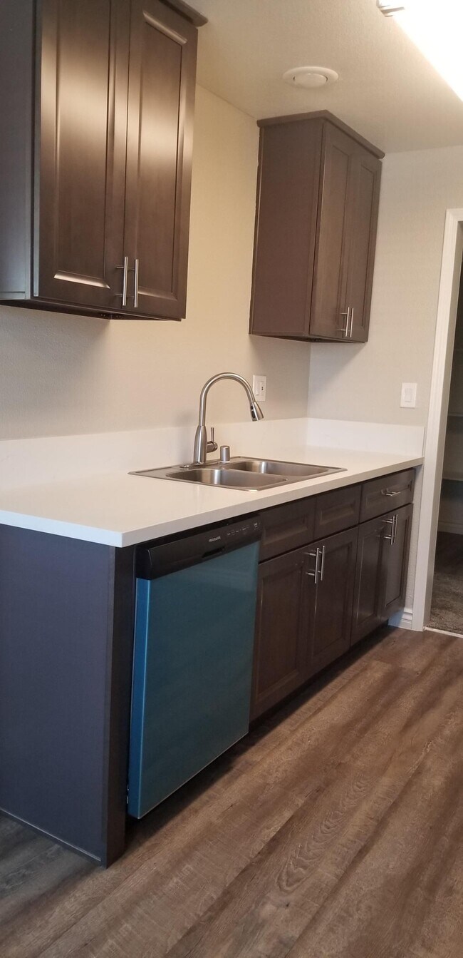 ¡Encimeras de cuarzo - Canyon Club Apartments