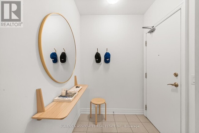 Building Photo - 500 St Clair Ave W