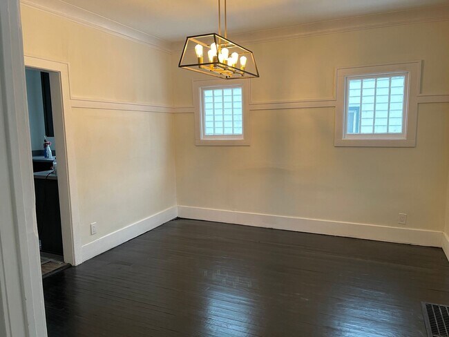 Foto del edificio - Nicely Remodeled 3beds/2bath House in Fern...