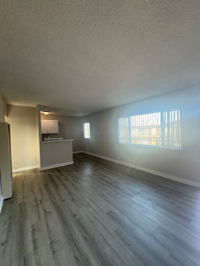 Interior Photo - Marine Bay Apartments