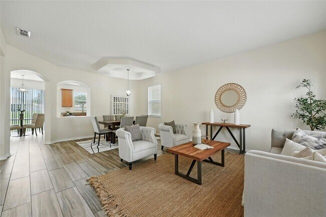 Foto del edificio - 4 Bedroom 2.5 Bath Two Story Hunters Creek...
