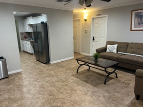 Building Photo - 5007 Nassau Rd