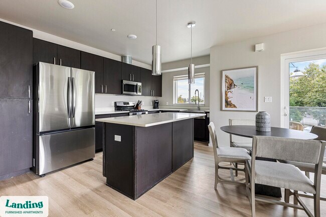 Foto del edificio - 11505 NE Yacht Harbor Dr