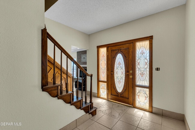 Building Photo - 2153 Trawood Dr