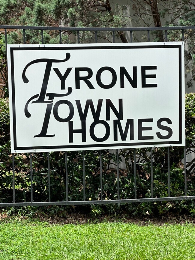 Foto del edificio - 146 Tyrone Blvd