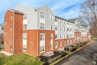 Building Photo - 2101 Reamer Dr