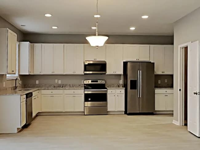 Building Photo - 2117 Hunters Greene Dr