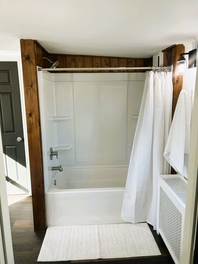 Building Photo - 241 Market St