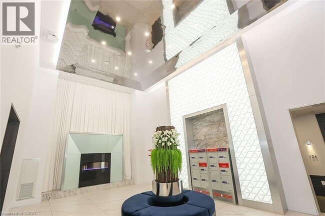 Building Photo - 16 Concord Pl