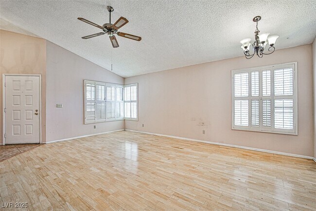 Building Photo - 6801 Midpark Cir