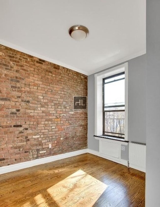 Building Photo - East 1st Street
