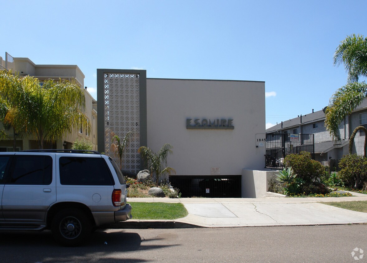 Foto del edificio - Esquire