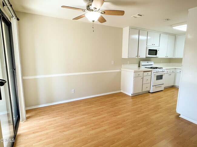 Foto del edificio - 6765 Wordsworth Way