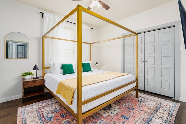 Foto del edificio - 419 N Hackberry St
