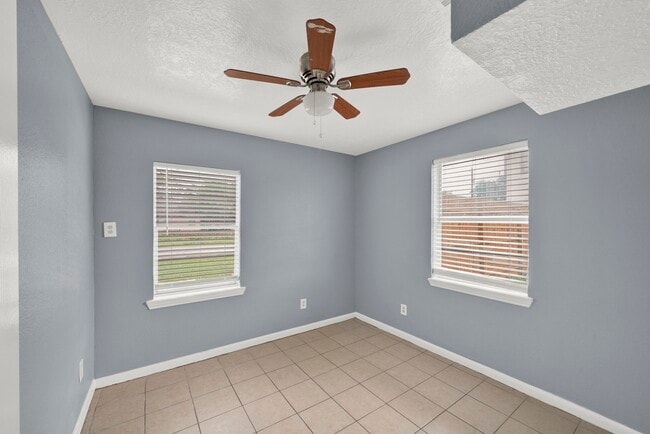 Building Photo - 1009 Witter St