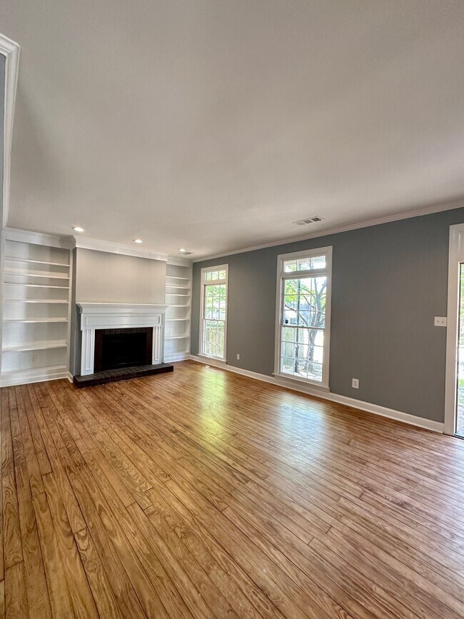 Foto del edificio - 1994 Peabody Ave