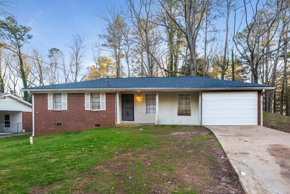 Primary Photo - 4442 Creek Valley Ct SW