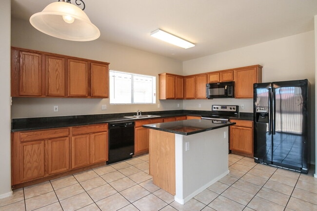 Foto del edificio - 2413 W Chipman Rd