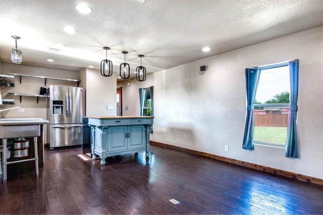Building Photo - 10605 Sunrise Cir