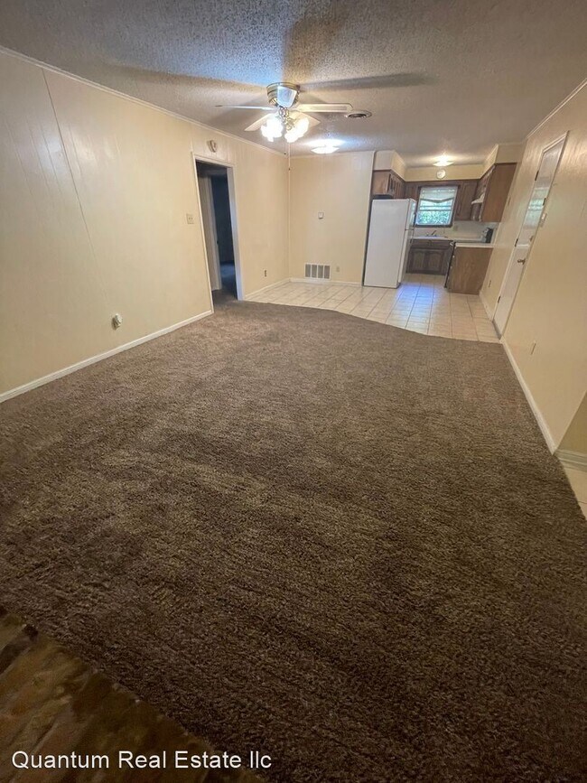 Building Photo - 2 br, 1 bath House - 3301 Fresno Ct.