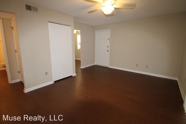 Foto del edificio - 2 br, 1 bath House - 1605 Cedarview Court