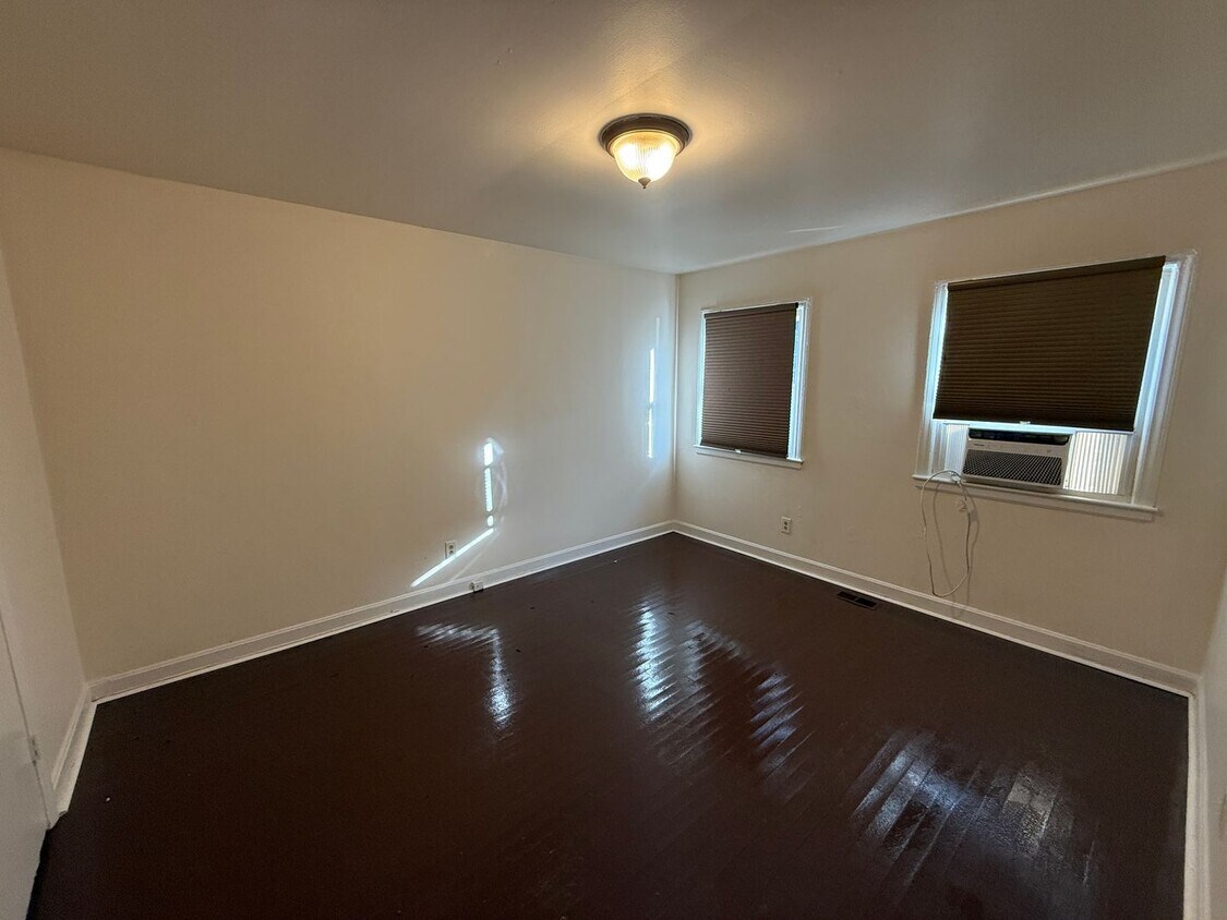 Foto del edificio - 2 Bedroom Duplex in Enderly Park