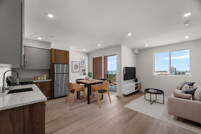 Foto del interior - TALA Local at 719 S. Hoover Street