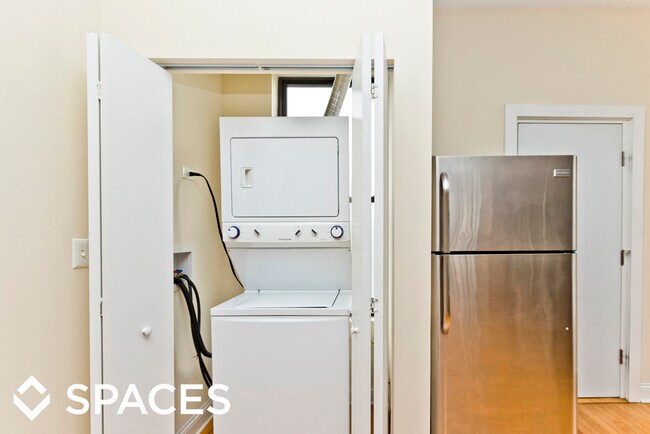 Foto del edificio - 4053 N Leavitt St