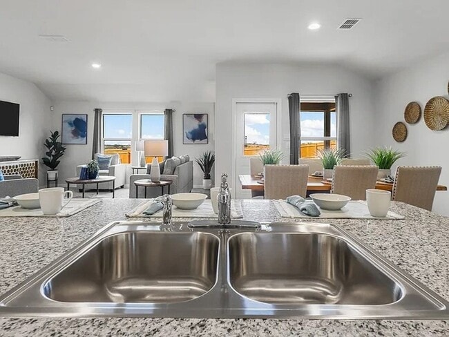 Building Photo - Vibrant new construction 4BR House in Fort...