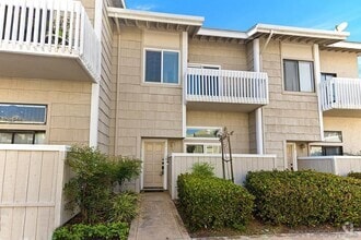 Building Photo - 4028 Mahaila Ave