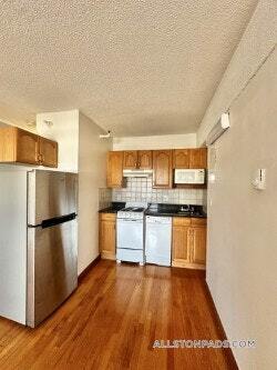 Foto del edificio - 1110 Commonwealth Ave