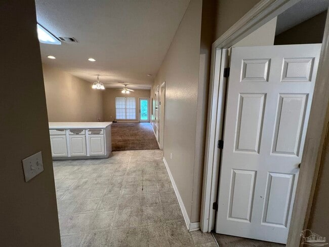 Building Photo - 7101 Joy St