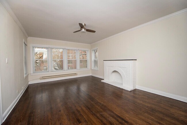 Foto del edificio - 1132 Maple Ave