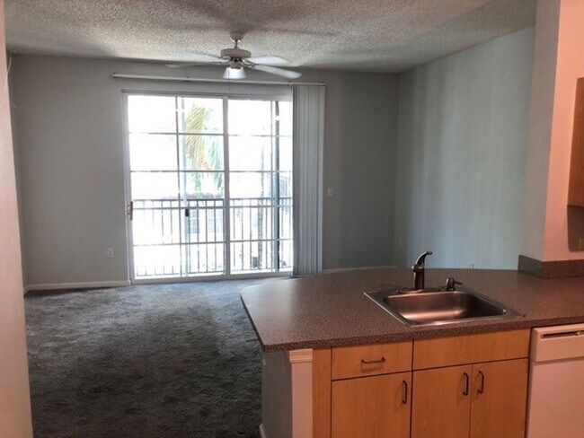 Foto del edificio - Beautiful 1/1 condo with great amenities
