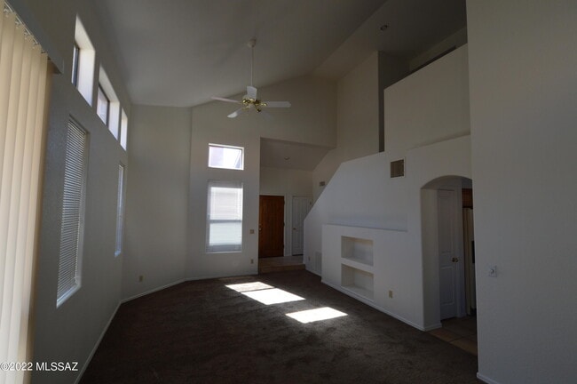 Building Photo - 5341 E Timrod St