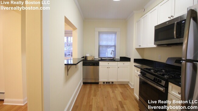 Building Photo - 209 Commonwealth Avenue