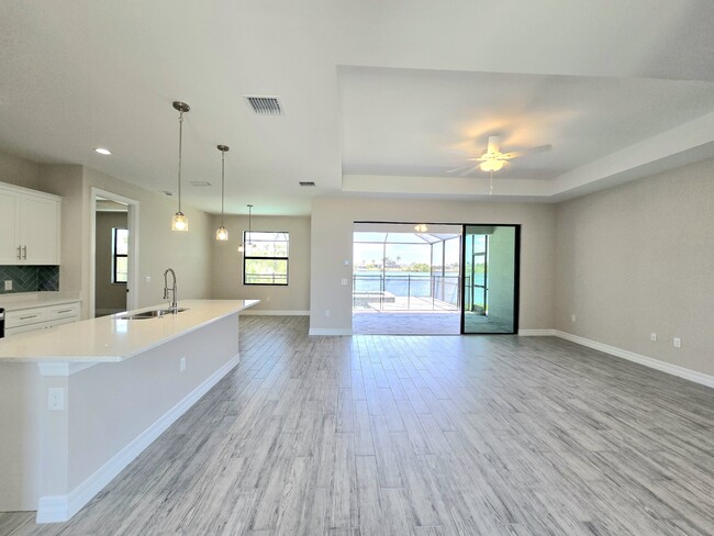 Building Photo - 1717 NW 14th Ave