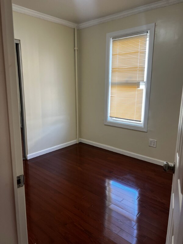Foto del edificio - 192-03 120th Ave
